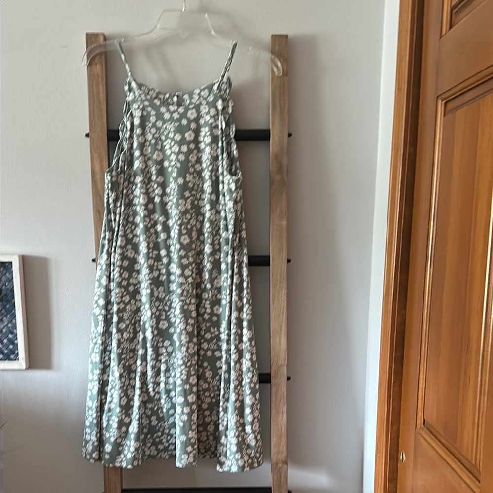 Floral Midi Dress in Green